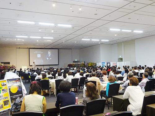 全国から約６００人が参加したコンベンション会場のようす